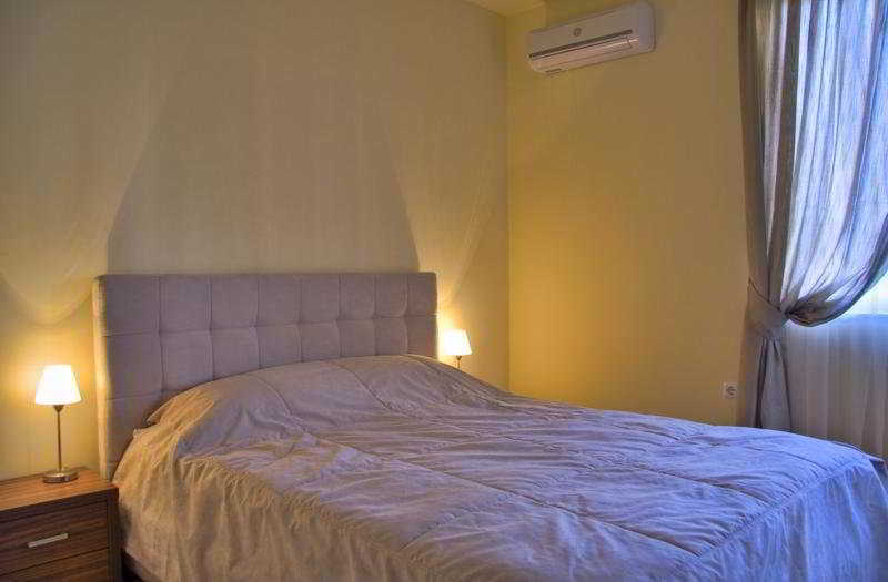 Sunflower Aparthotel Солнечный берег Экстерьер фото